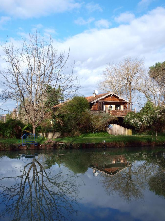 Gite Au Jardin Meilhan-sur-Garonne Exterior photo